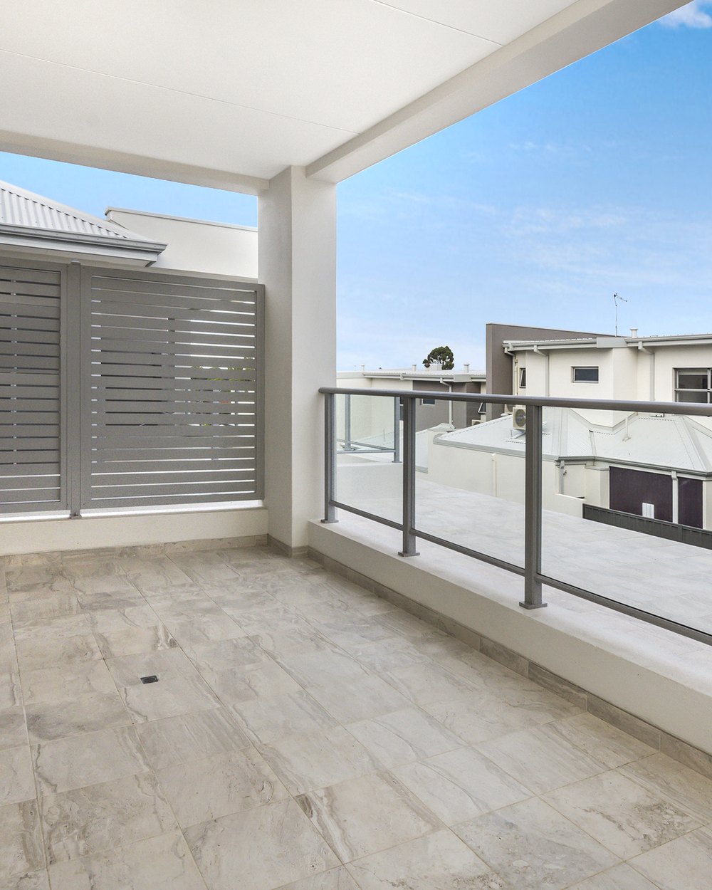 9/204 Kooyong Road, Rivervale WA, covered balcony